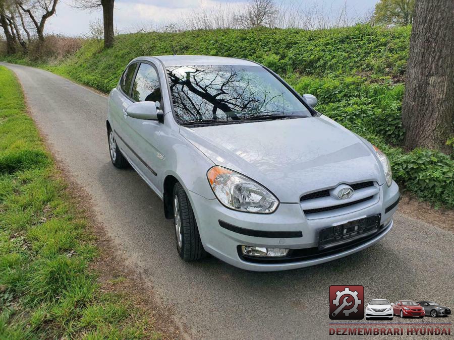 Bancheta spate hyundai accent 2010