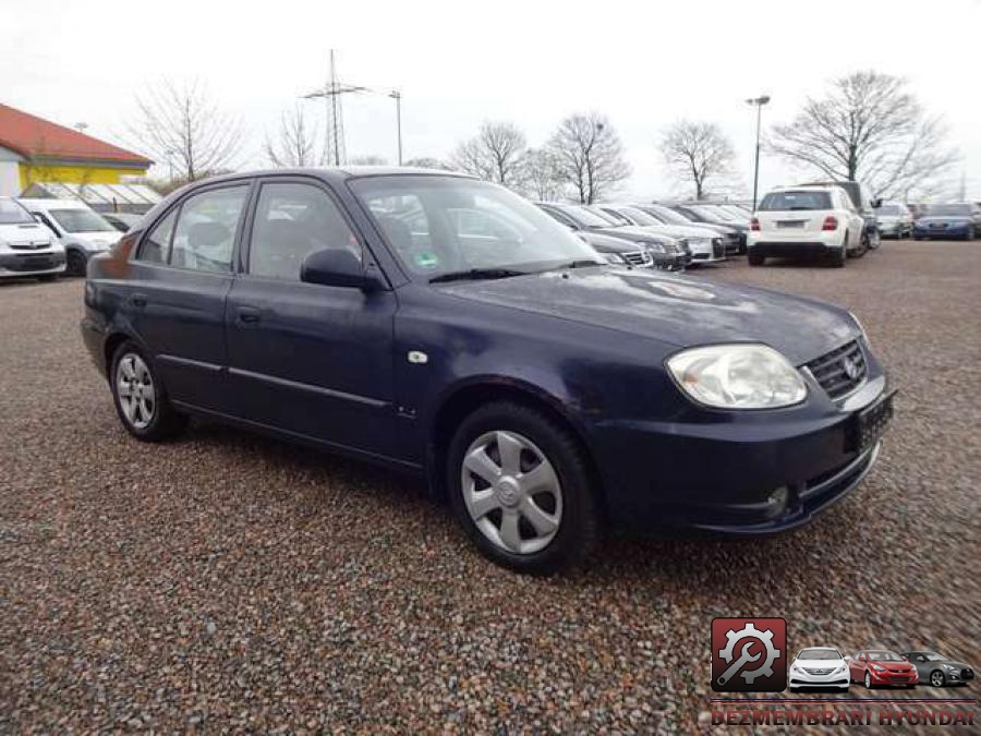 Bara spate hyundai accent 2006