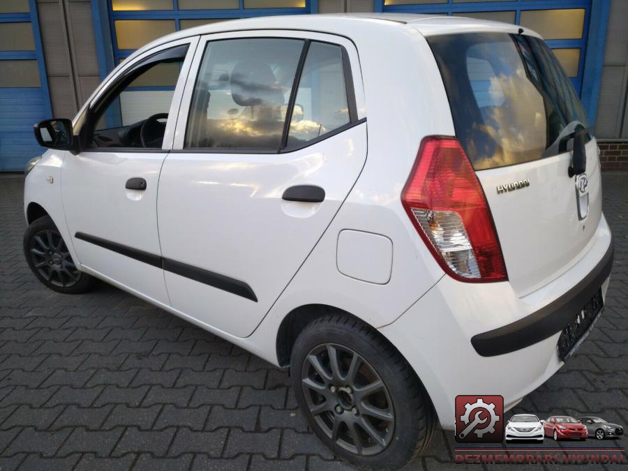 Bara spate hyundai i10 2012