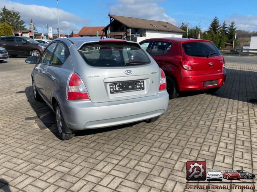 Luneta hyundai accent 2010